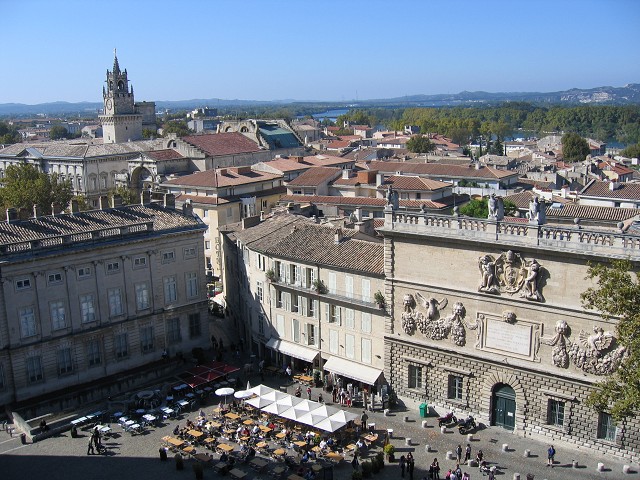 La place du Palais des Papes