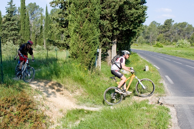 VTT 2010_045