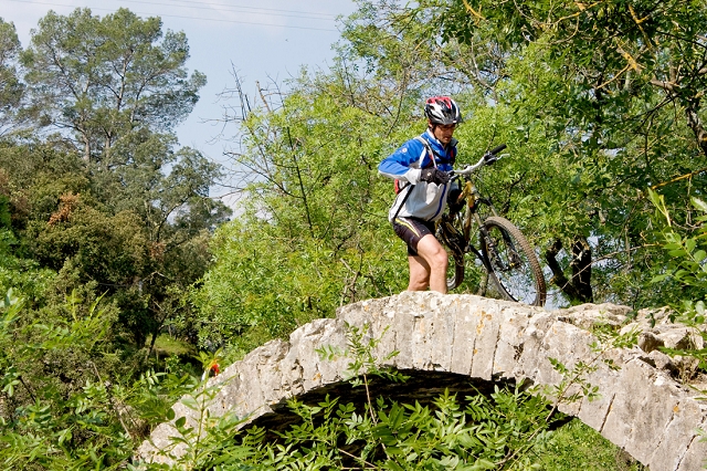 VTT 2010_057